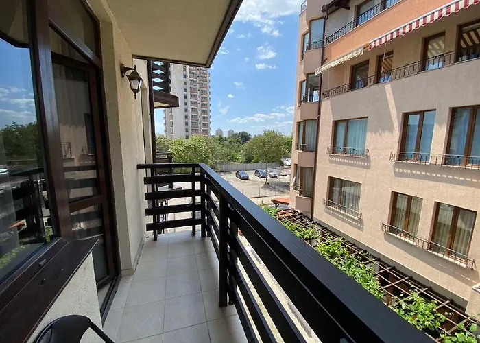 Mario Beach Apartment Nessebar